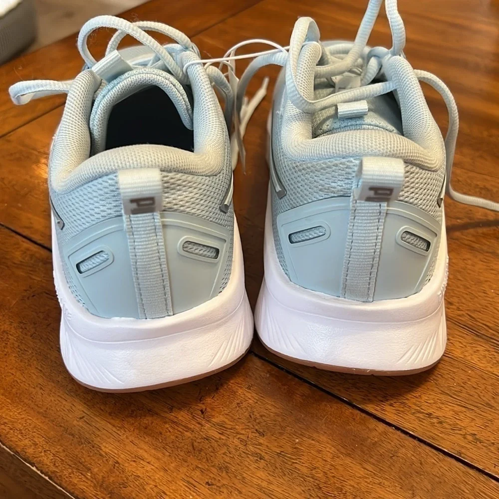 PUMA New With Tag Women’s Focus Lite US 6 Blue Sneaker